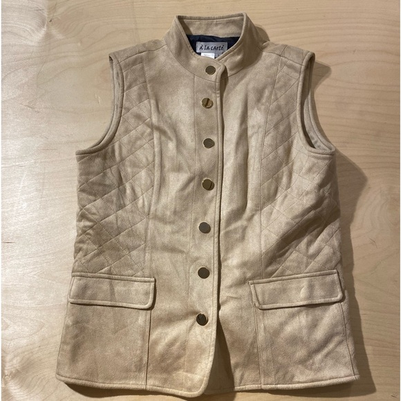 A La Carte Sleeveless Vest Small (FQ) - Picture 3 of 12